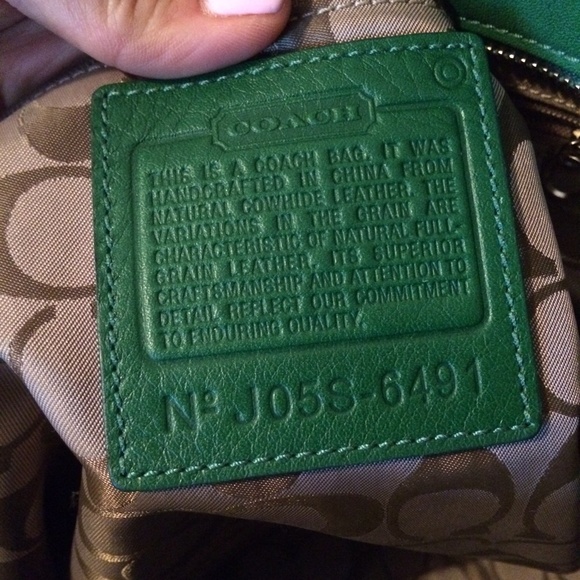 ✨Authentic✨ Coach Tote Bag! - Picture 3 of 4